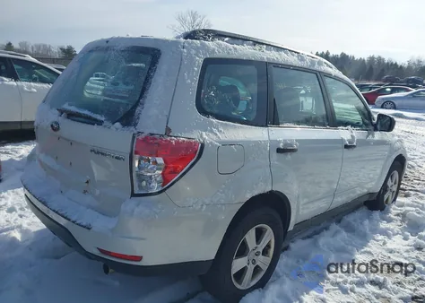 2012 Subaru Forester 2.5X z USA, uszkodzony, nr VIN JF2SHBBC6CH430062